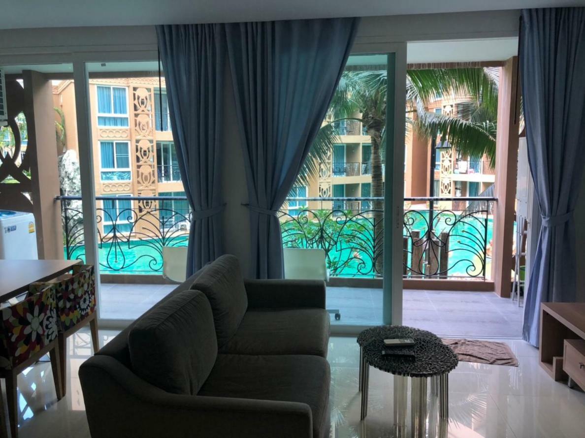 Atlantis Condo Resort Jomtien Exterior photo