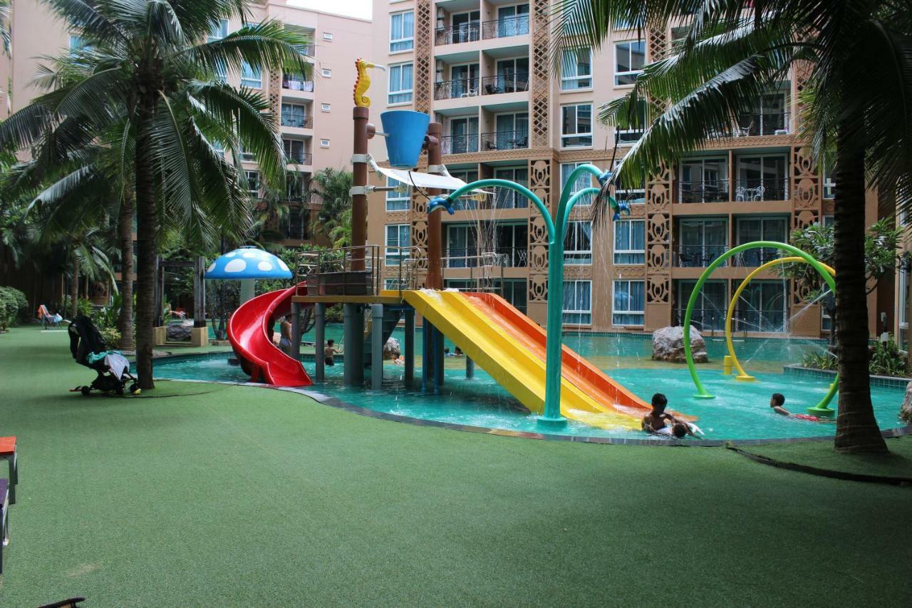 Atlantis Condo Resort Jomtien Exterior photo