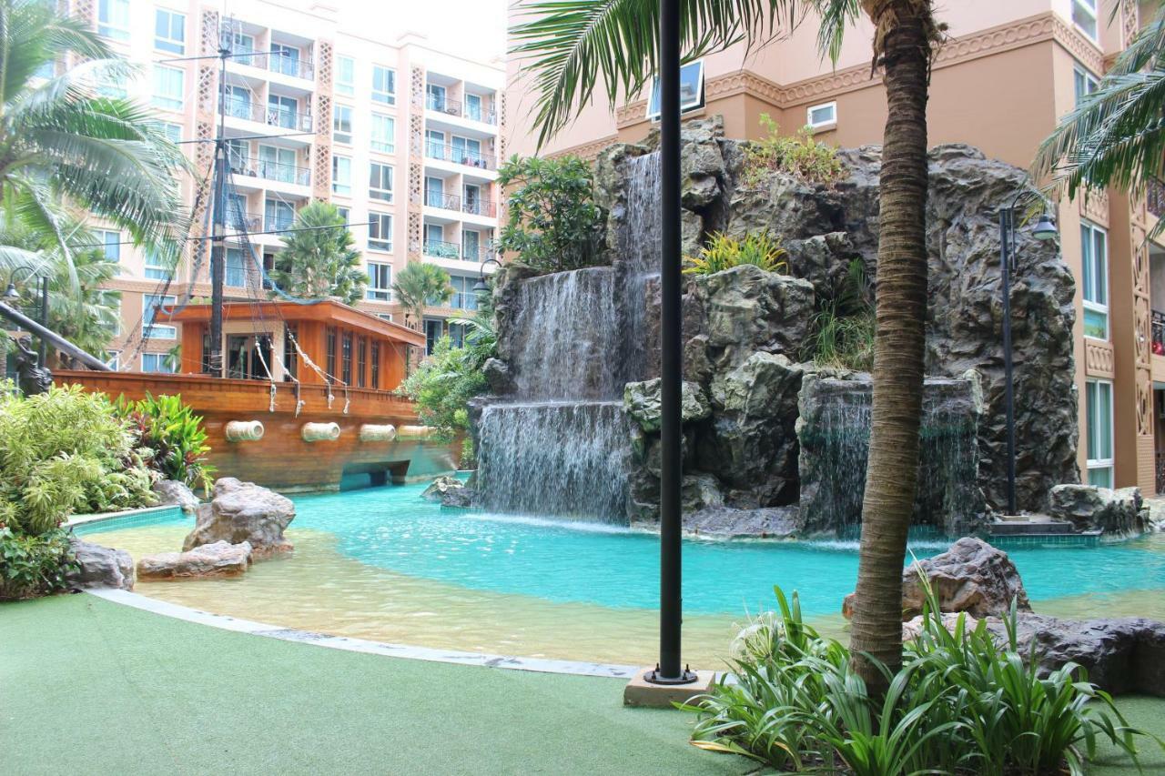 Atlantis Condo Resort Jomtien Exterior photo